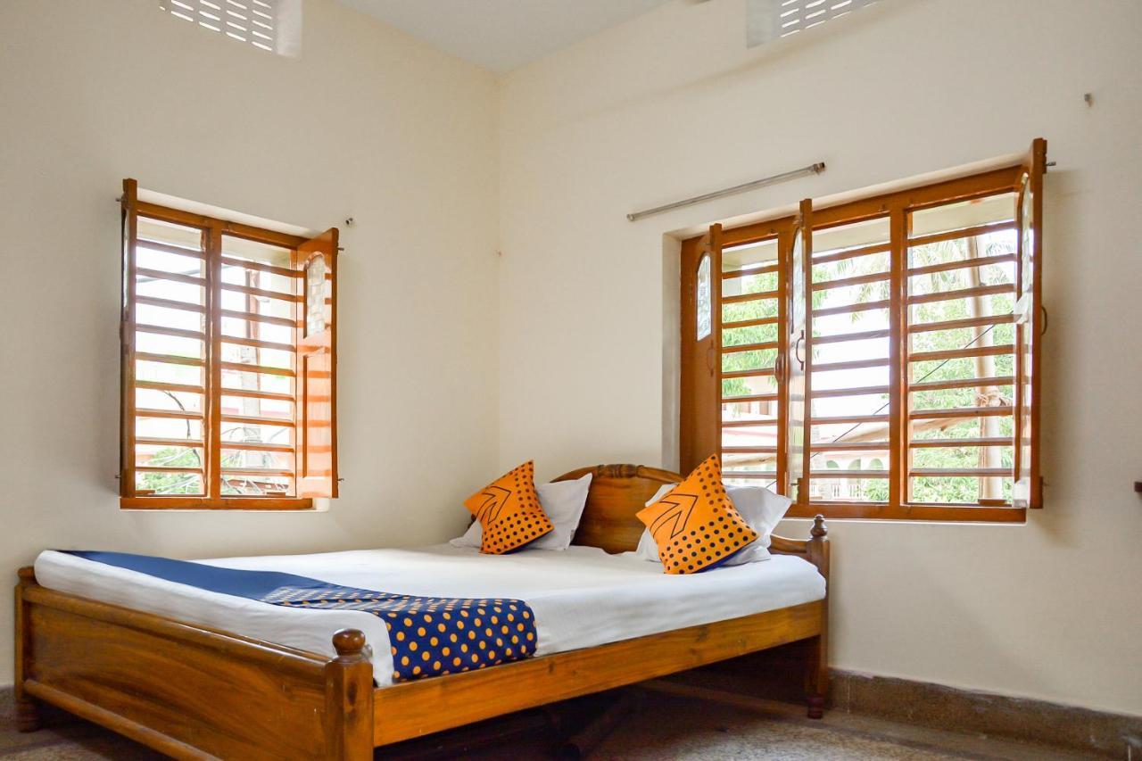 Spot On 76580 Bobby House Hotel Puri Ngoại thất bức ảnh